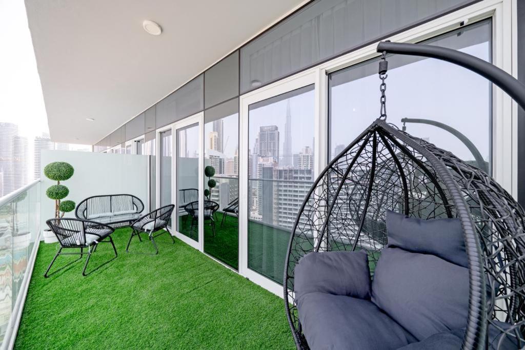 Апартаменты Brand New 1Br- Business Bay - Burj Khalifa View Дубай Экстерьер фото
