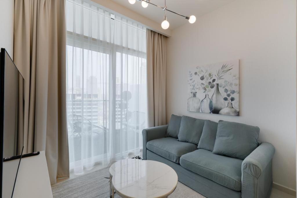 Апартаменты Brand New 1Br- Business Bay - Burj Khalifa View Дубай Экстерьер фото